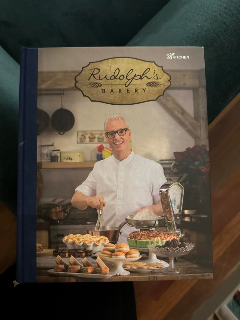 Rudolph's Bakery - Bakboek, Ophalen of Verzenden, Zo goed als nieuw, Europa, Taart, Gebak en Desserts
