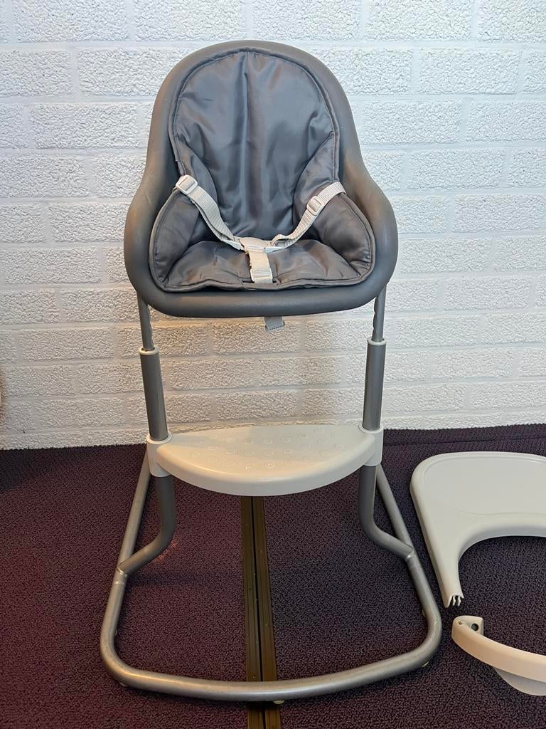 Hema kinderstoel met verkleiner en opzetstukken, Ophalen, Gebruikt, Meegroeistoel, Afneembaar eetblad