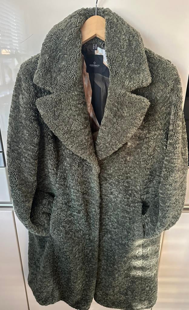 Imitatie bontjas (faux fur) van District maat 40, Kleding | Dames, Jassen | Winter, Ophalen of Verzenden, Zo goed als nieuw, Maat 38/40 (M)