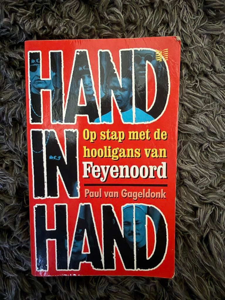 P. van Gageldonk - Hand in hand, P. van Gageldonk, Ophalen of Verzenden, Zo goed als nieuw, Nederland