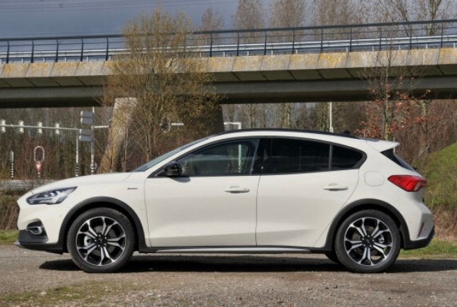 18” Ford Focus Active velgen + TPMS + 215/50 R18 banden, Auto-onderdelen, Banden en Velgen, 18 inch, 215 mm, Banden en Velgen