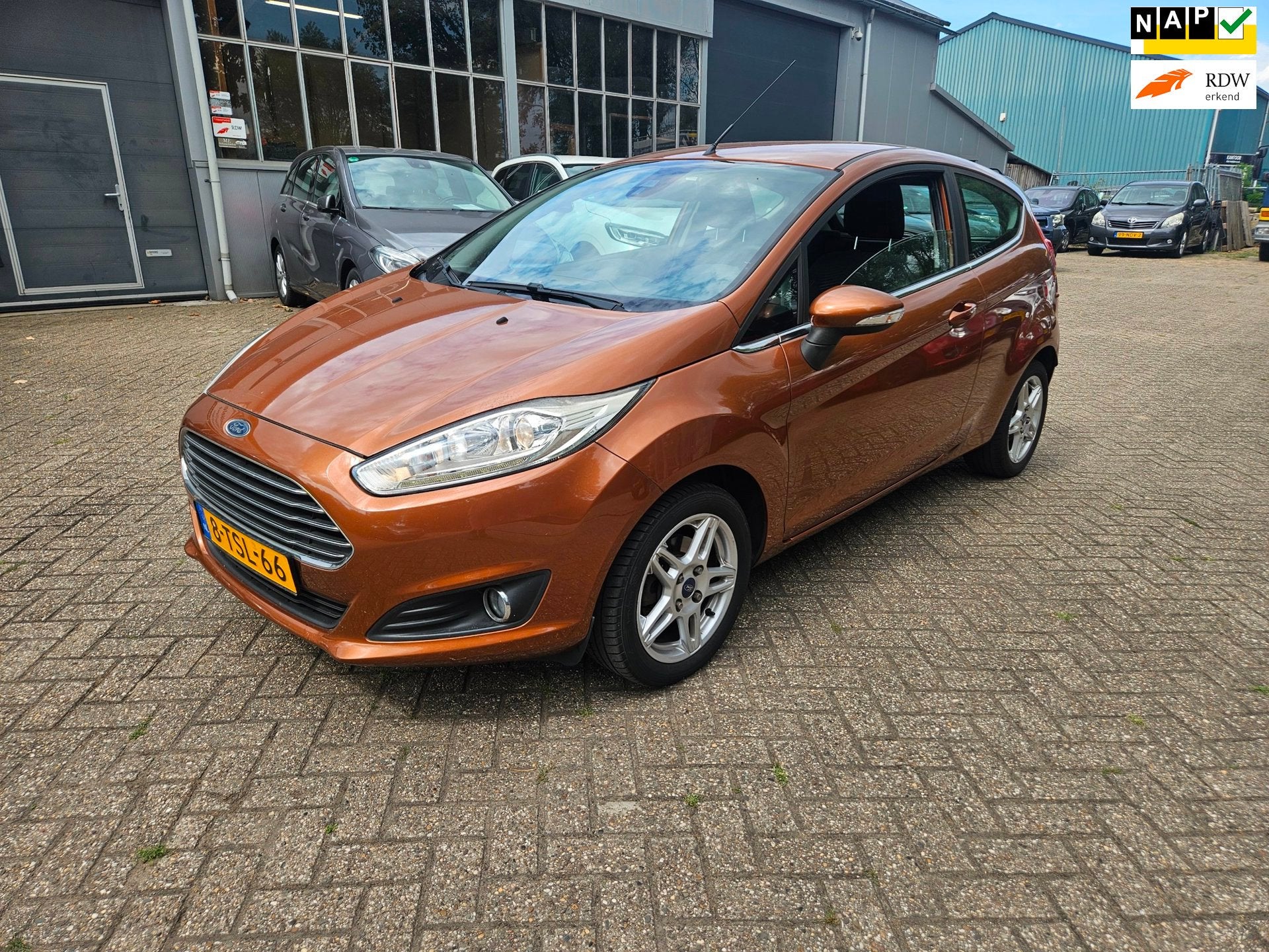 Ford Fiesta 1.0 TITANIUM/139000KM/KLIMA/BJ.2014, Auto's, Euro 5, Gebruikt, 31 €/maand, 23 km/l