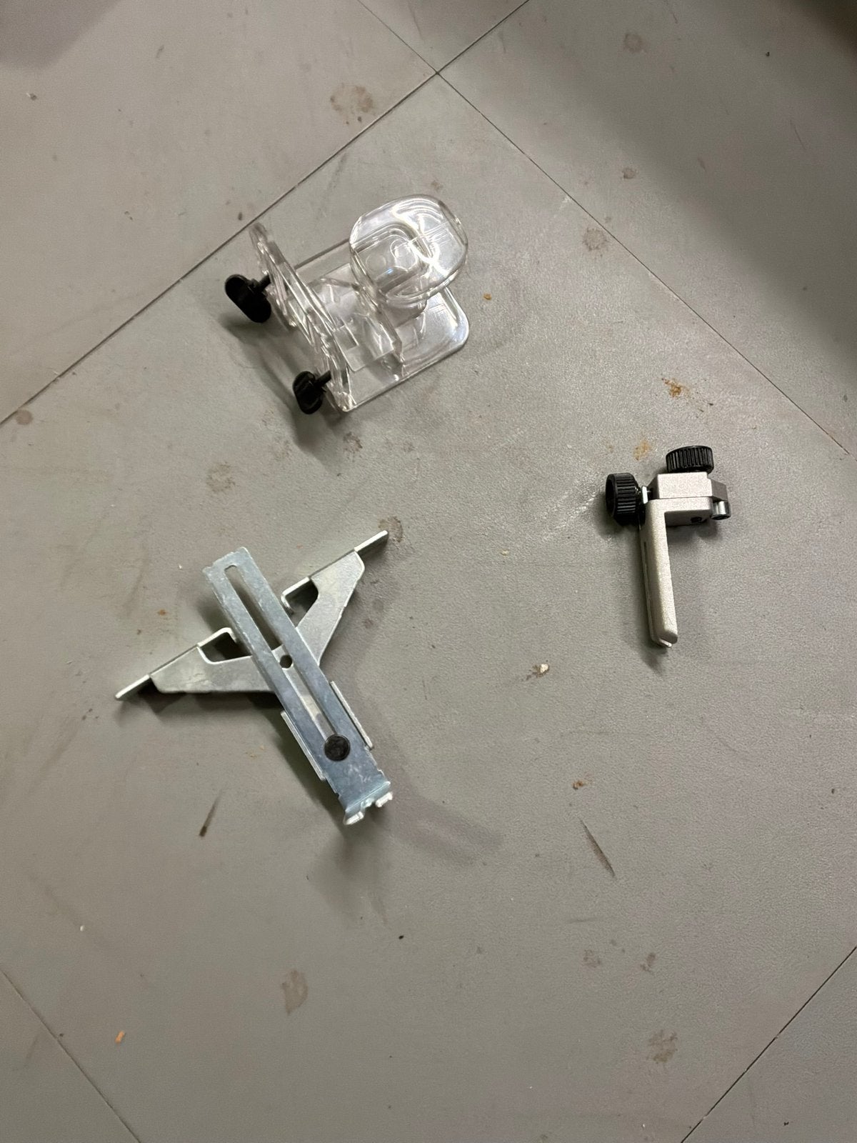 Makita kantenfrees / bovenfrees toebehorenset, Doe-het-zelf en Verbouw, Ophalen of Verzenden, Zo goed als nieuw, Elektrisch, Bovenfrees