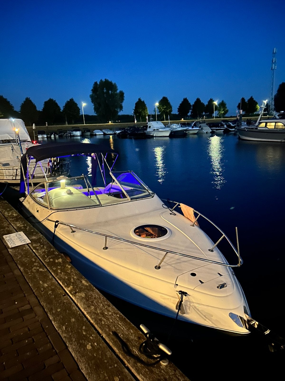 Four Winns Vista 238| Sportcruiser| zeer nette staat, Overige merken, Zo goed als nieuw, Dieptemeter, 65 cm