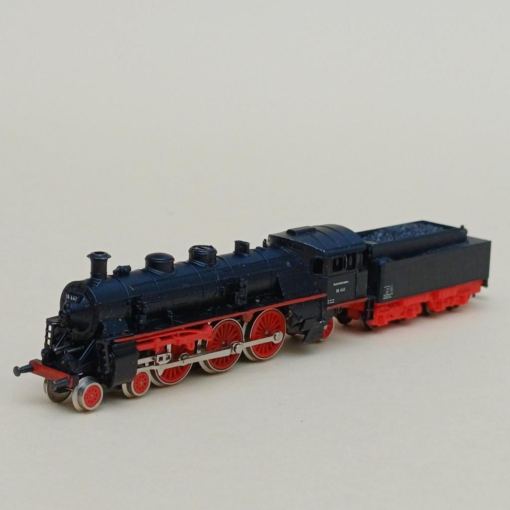 MÄRKLIN Z stoomloc 8891-02 Baureihe 18, Deutsche Reichsbahn, Hobby en Vrije tijd, Modeltreinen | Overige schalen, Ophalen, Wisselstroom