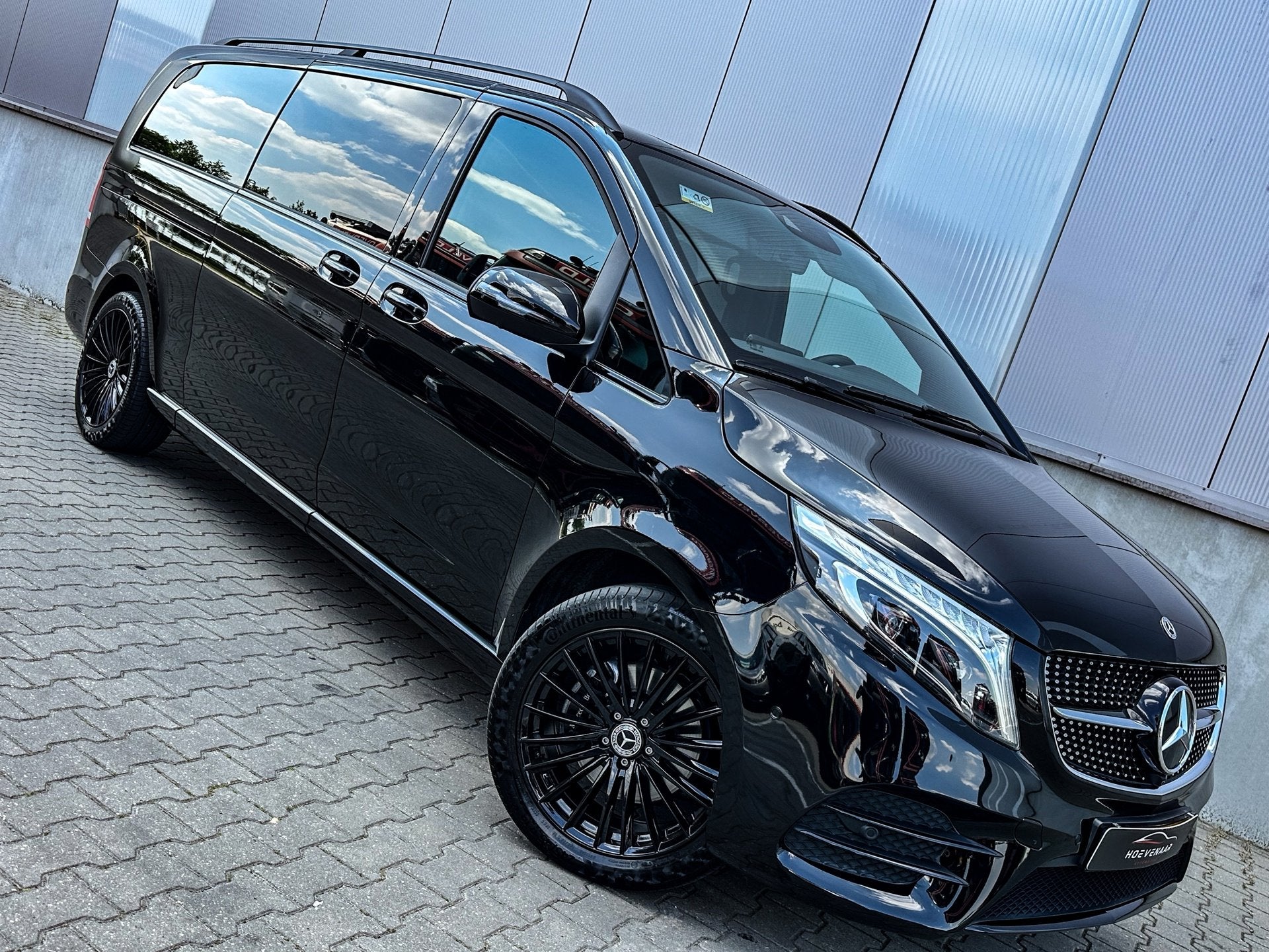 Mercedes-Benz V-KLASSE 300d 4-MATIC Extra Lang L3 AMG Full A, Auto's, Automaat, Gebruikt, 4 cilinders, 2500 kg
