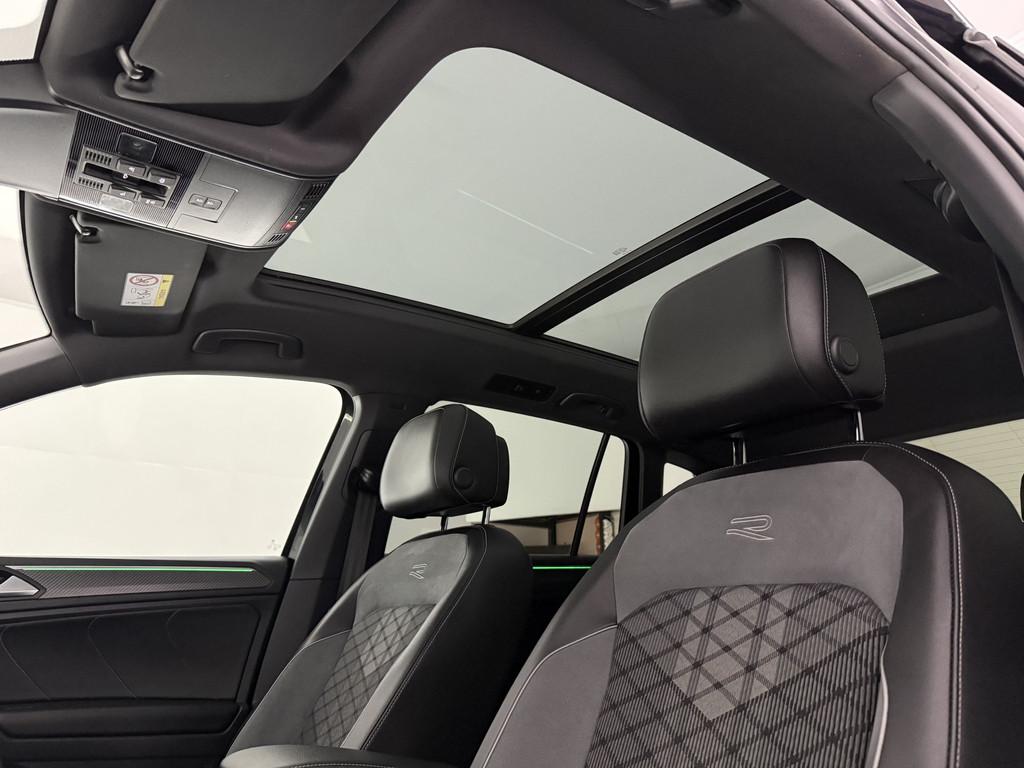Volkswagen Tiguan 1.5 TSI R-Line Business+ Black Style | Pan, Auto's, Volkswagen, 1441 kg, Euro 6, 4 cilinders, 150 pk