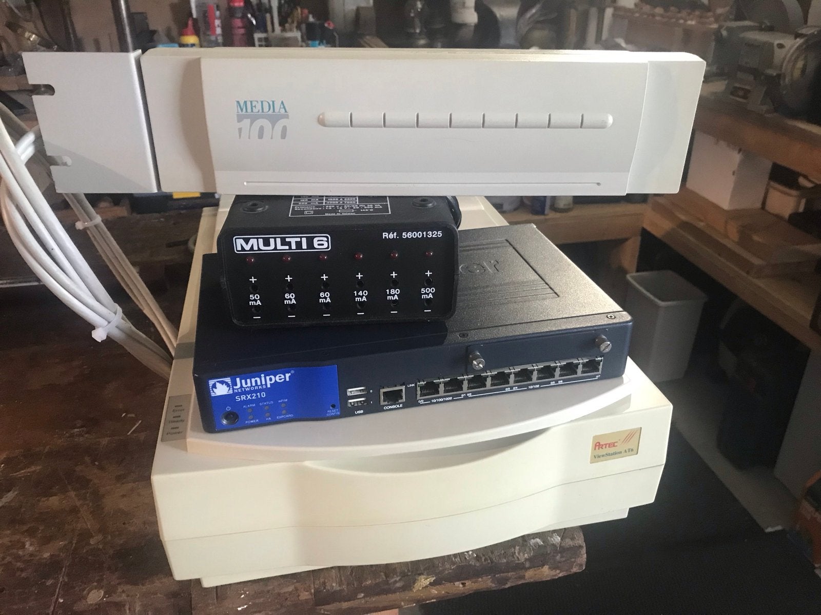 Diverse apparaten: Media 100, Juniper SRX210, Artec, Ophalen of Verzenden, Gebruikt