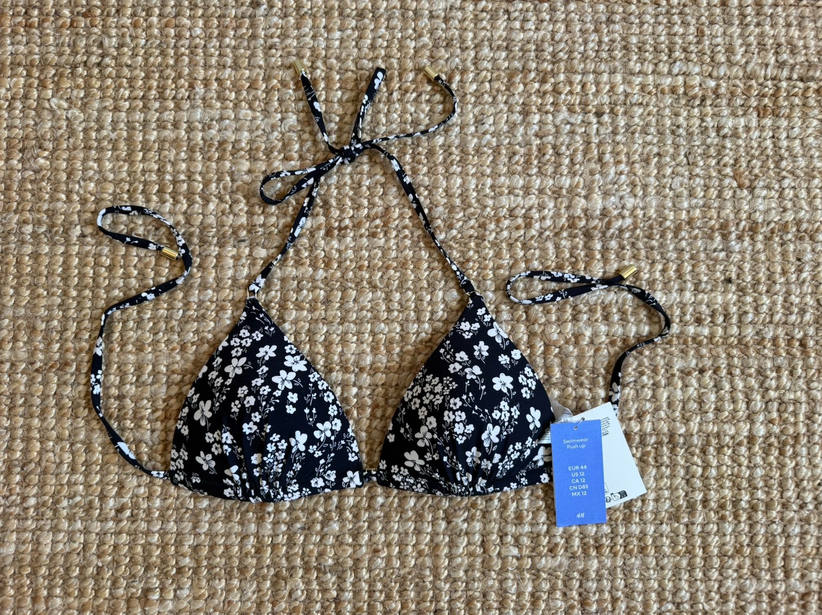 Nieuwe H&M bikinitop met bloemetjes, mt 44, Kleding | Dames, Ophalen of Verzenden, Nieuw, Zwart, Bikini
