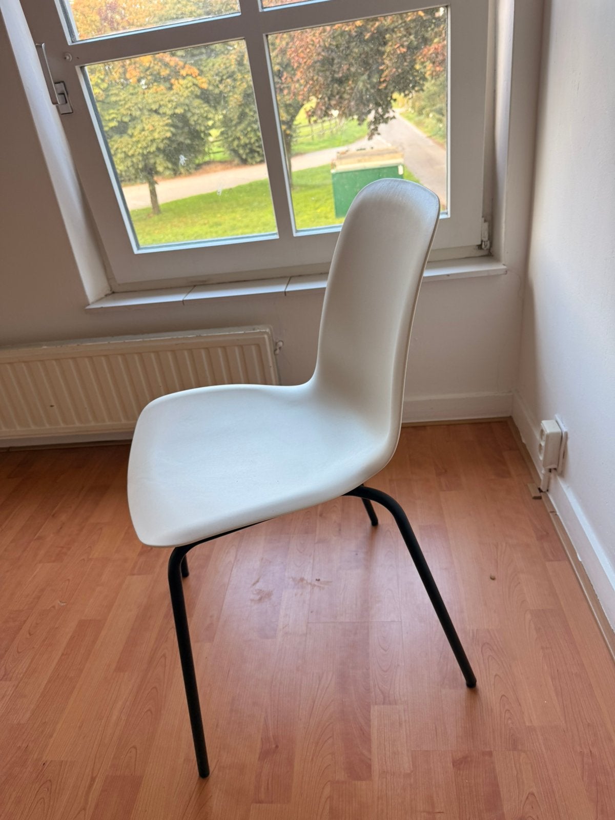 SKALSTA eetkamerstoel ikea, Ophalen, Zo goed als nieuw, Wit, Eén
