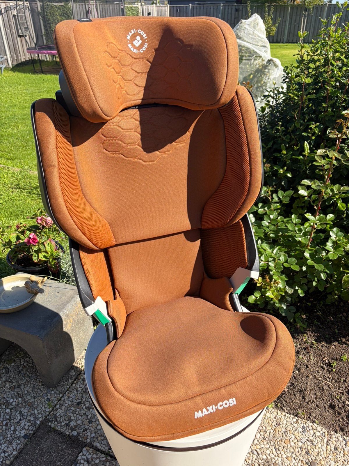 Maxi-Cosi Kore Pro i-Size  Authentic Cognac