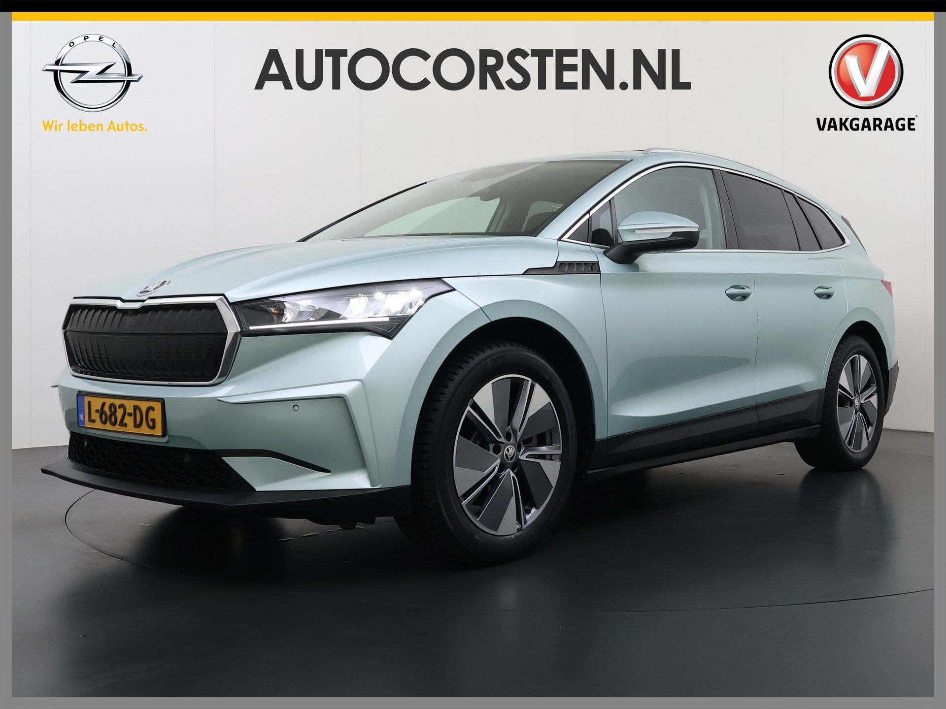 Skoda Enyaq iV 80 Pano-Dak Adap.Cruise Camera Navi Apple Car, Auto's, Automaat, Achterwielaandrijving, Gebruikt, Zwart