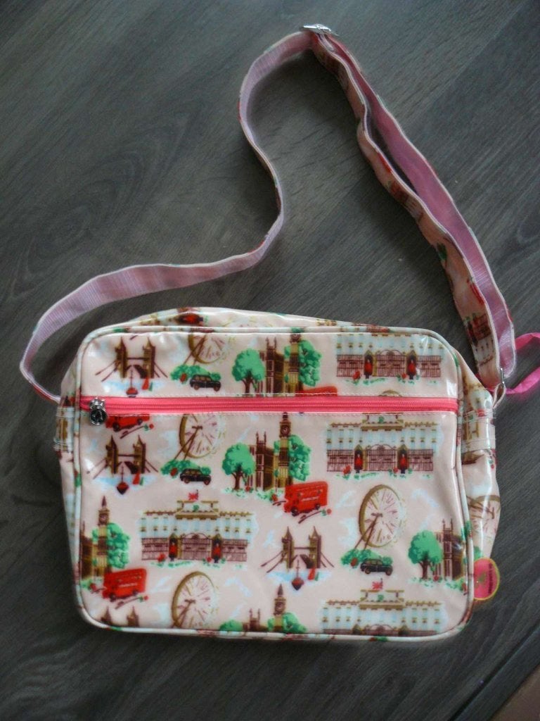 Nieuwe roze De Kunstboer London tas., Ophalen of Verzenden, Nieuw, Roze, Schoudertasje