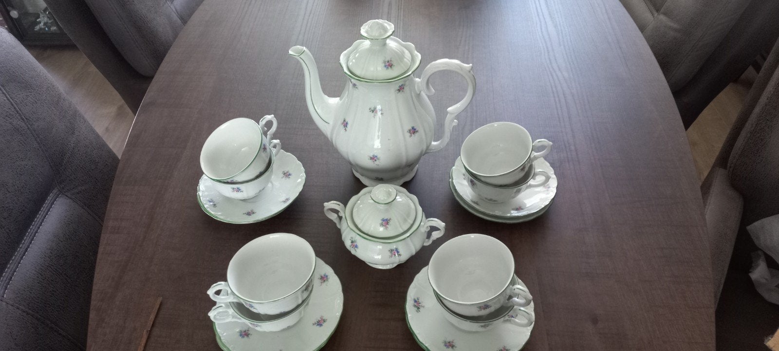 Vintage servies, Ophalen