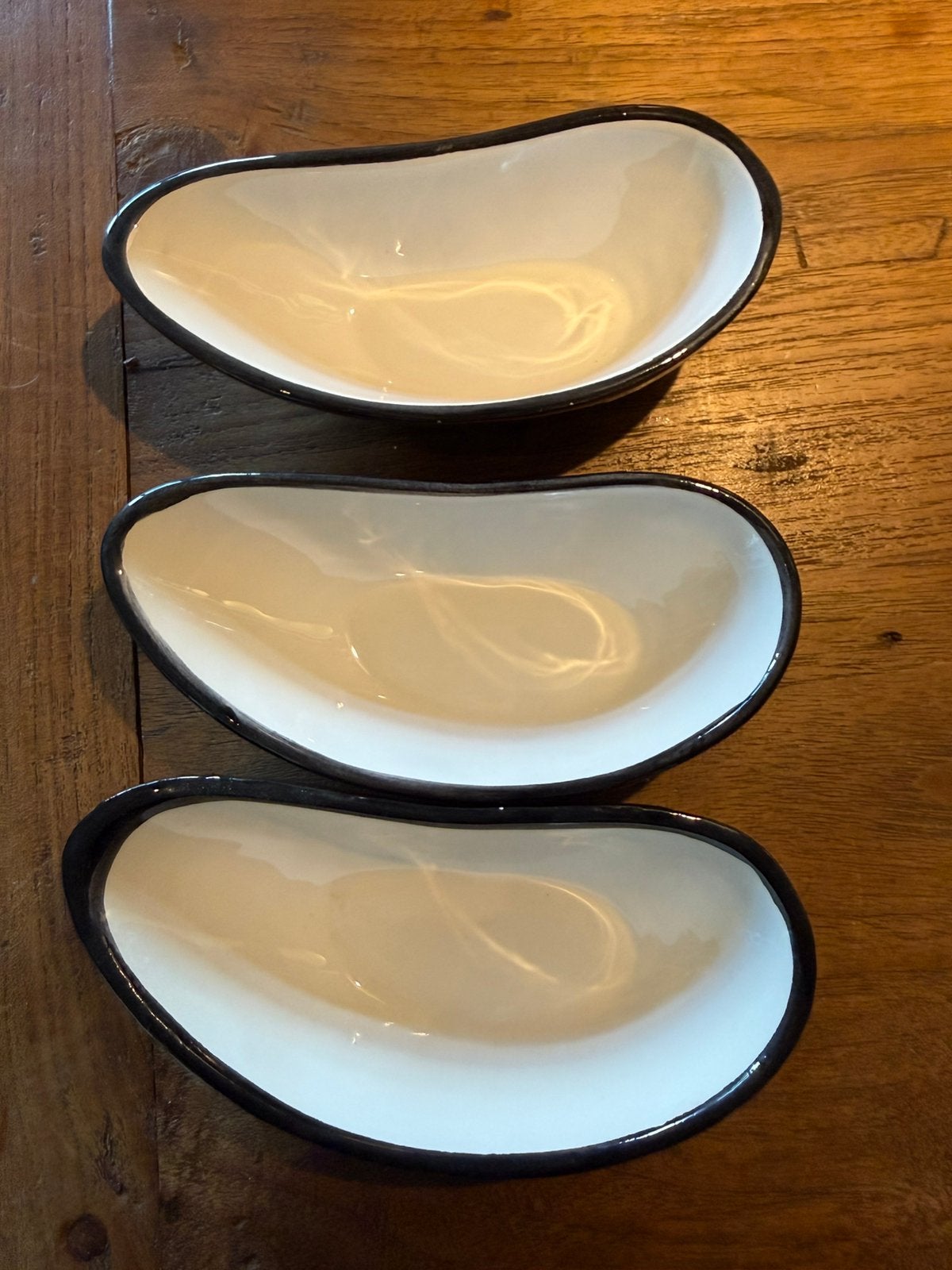 3 schalen in de vorm van een mossel schelp 15 cm x 7 cm, Ophalen of Verzenden, Overige stijlen, Schaal of Schalen