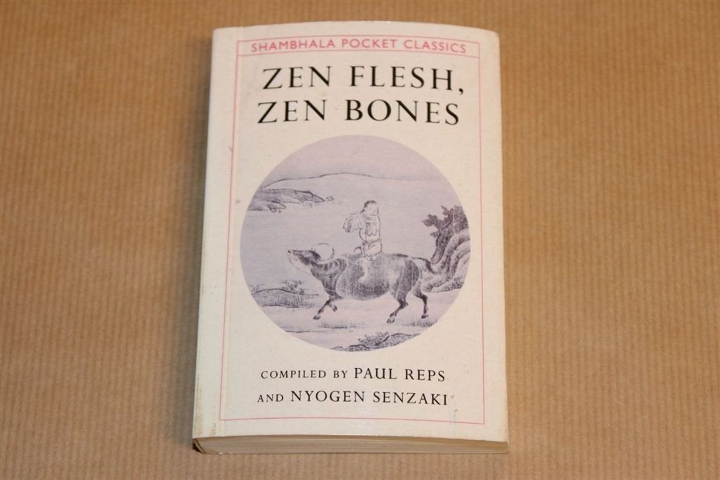 Zen flesh, zen bones - A collection of Zen and Pre-Zen writi, Ophalen of Verzenden, Zo goed als nieuw, Overige onderwerpen, Achtergrond en Informatie