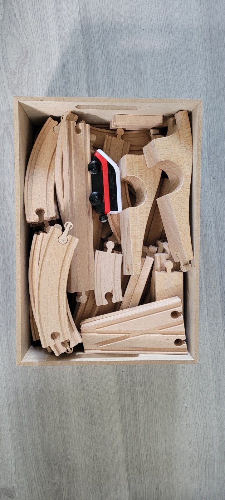 ikea trein set met bruggetje, Kinderen en Baby's, Speelgoed | Houten speelgoed, Ophalen, Zo goed als nieuw