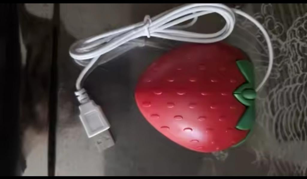 Leuke Aardbei Muis - Bedraad USB, Muis, Onbekend, Ophalen of Verzenden, Zo goed als nieuw