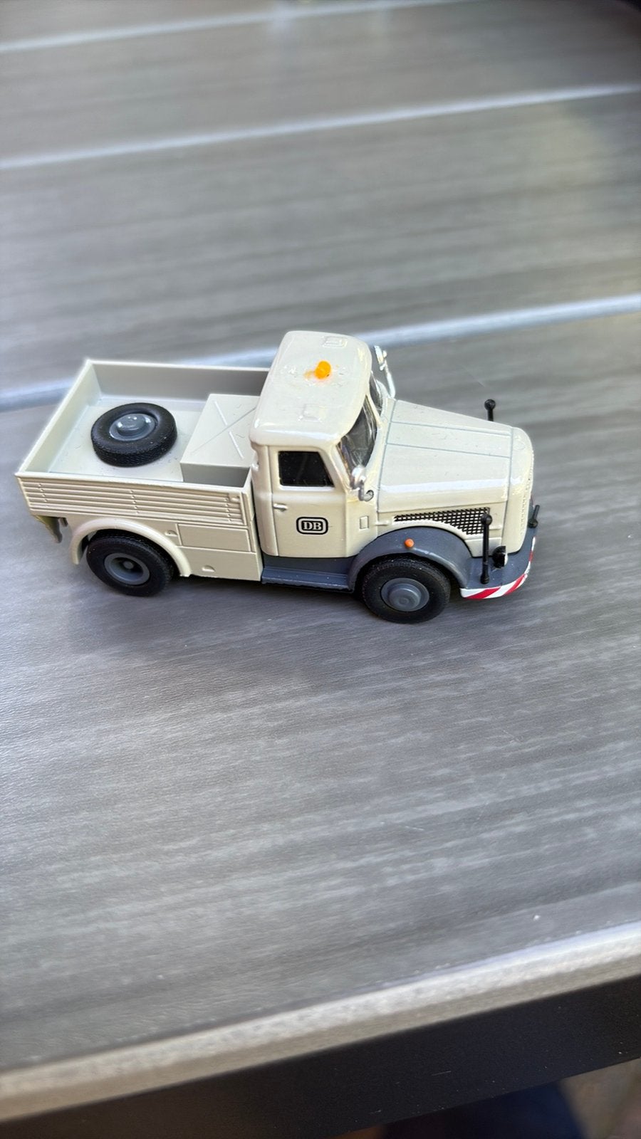 SCHUCO 452668400 KAELBLE KV 732 GRAU DB. HO 1:87, Ophalen of Verzenden, Zo goed als nieuw