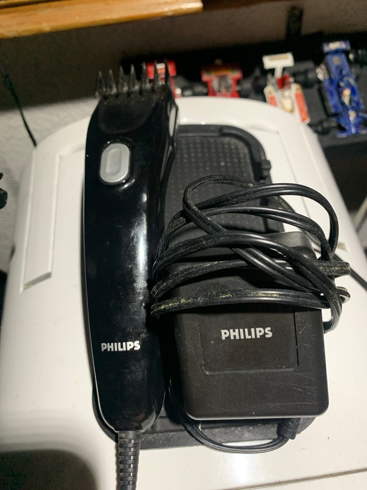 Philips Haartrimmer met Oplader - Gebruikt, Ophalen of Verzenden, Zo goed als nieuw, Scheren en Epileren