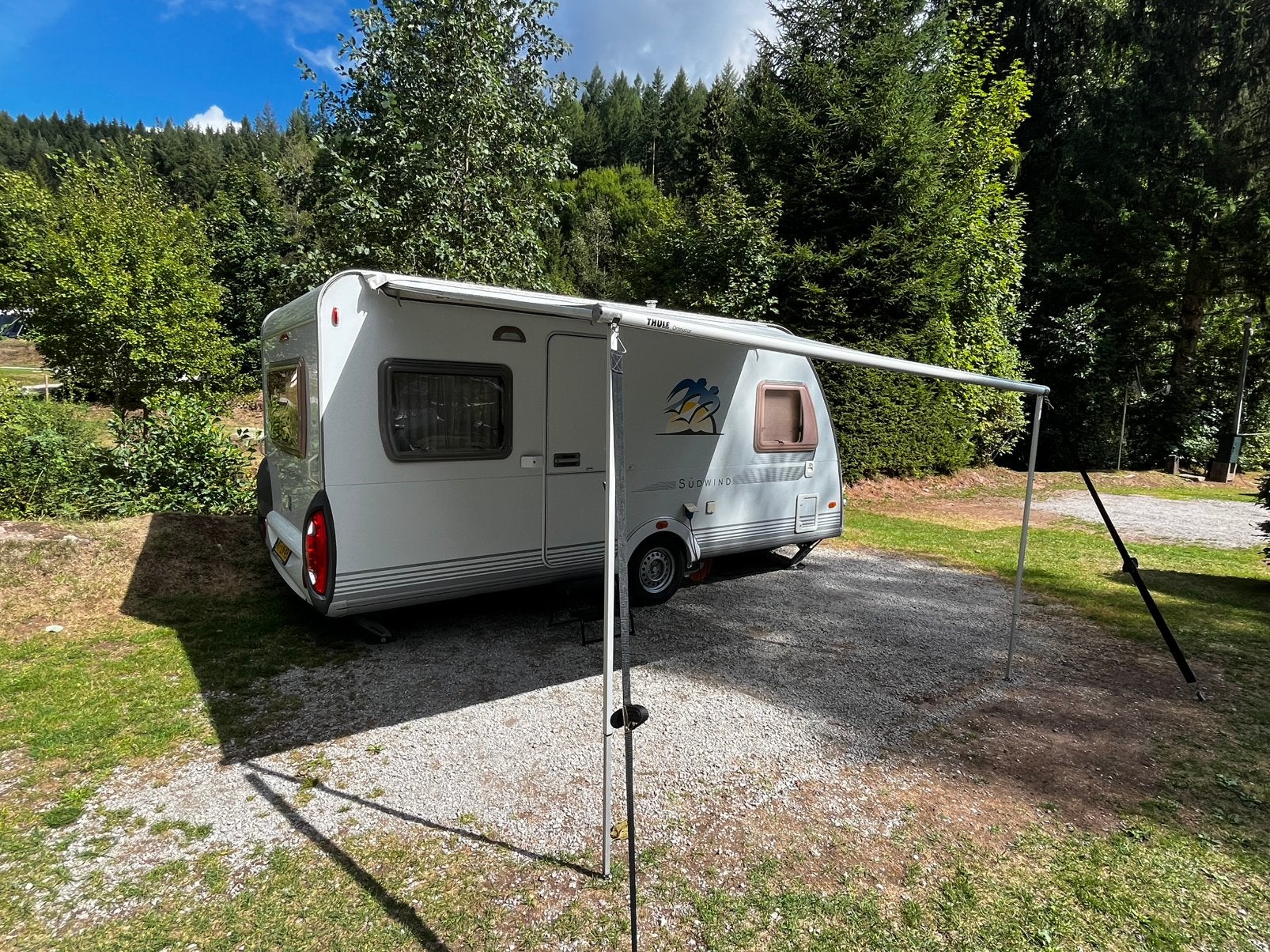 Knaus Südwind 450 FU (2006) | Mover | Luifel | Zeer compleet, Caravans en Kamperen, Camper-accessoires, Ophalen, Gebruikt