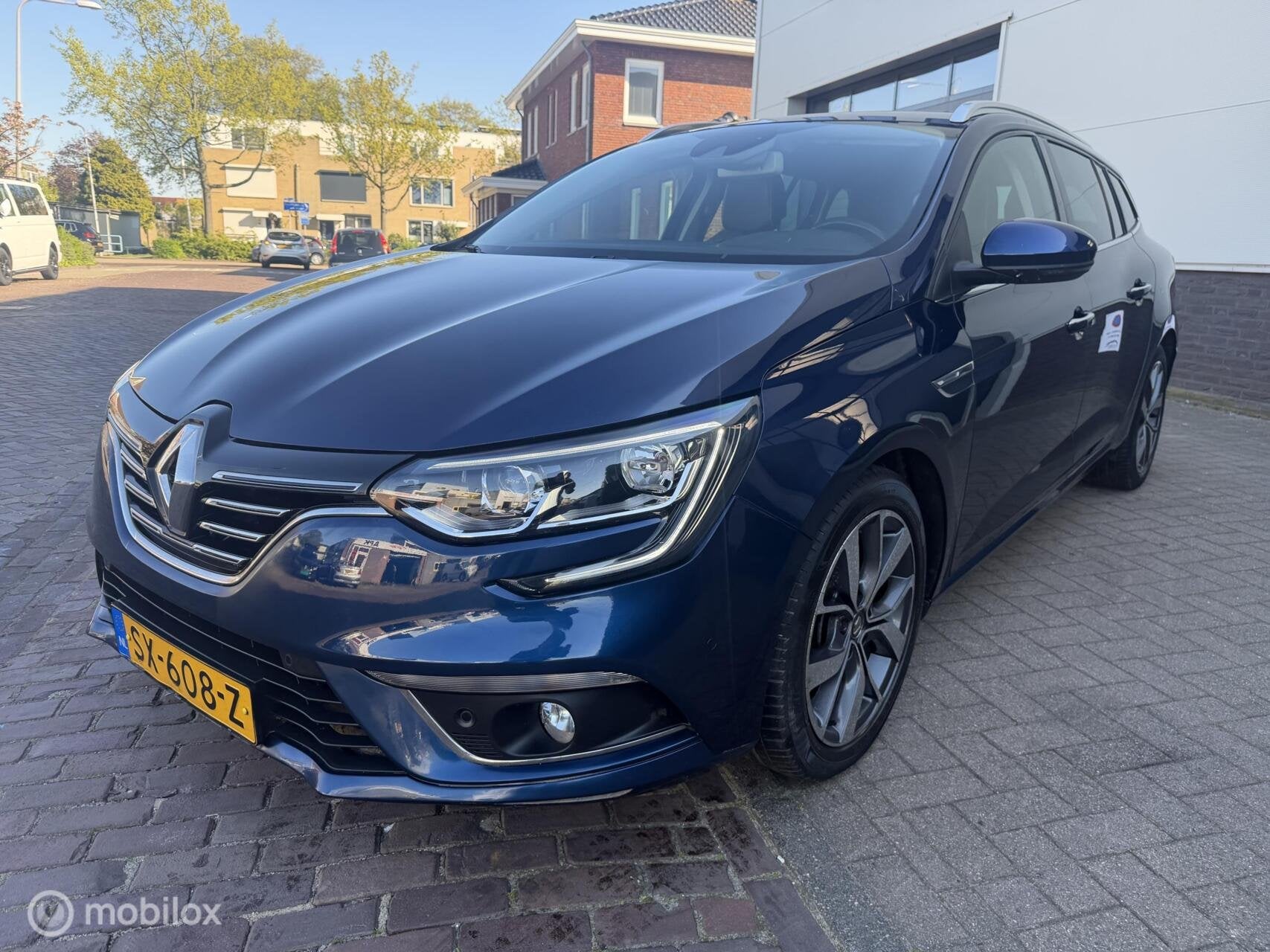 Renault Megane Estate Bose | Automaat | 2018 | NAP | Leder/S, Auto's, Gebruikt, Euro 6, 4 cilinders, Blauw