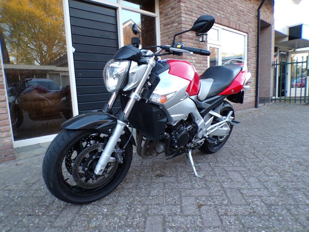 Suzuki Tour GSR 600, Putterweg 56-01
3886PD  Garderen, NL, Bedrijf, Info@autogarderen.nl, Meer dan 35 kW