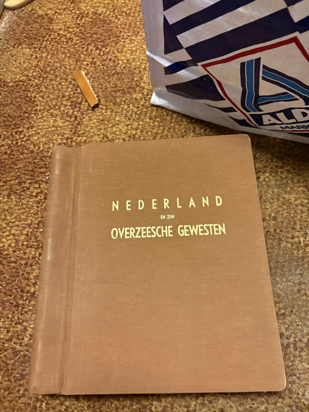 Oude boek post zegels, Ophalen, Zo goed als nieuw