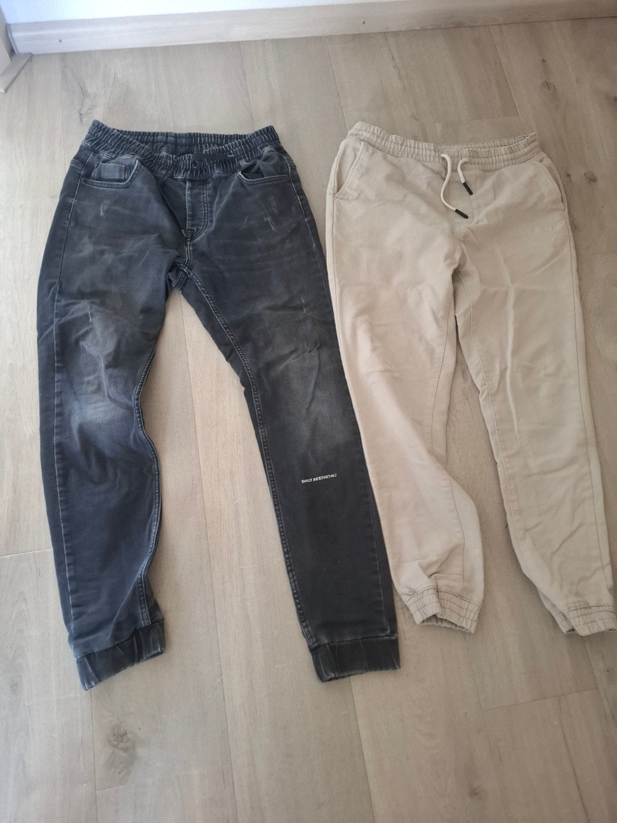 2x Jogger broeken: Daily Aestheticz & Lost Minds - Maat M, Ophalen of Verzenden