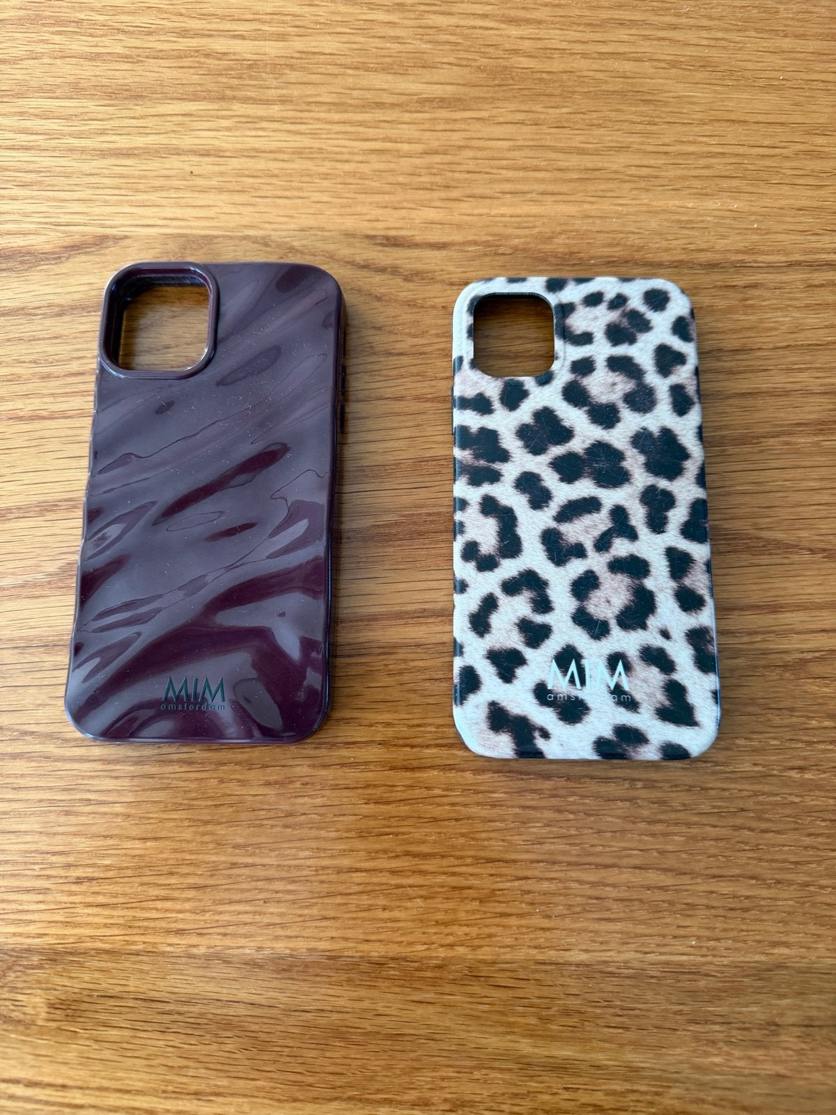 MIM Amsterdam iPhone hoesjes (2 stuks) oa Iphone 11, Kunststof, Gebruikt, Paars, Overige merken