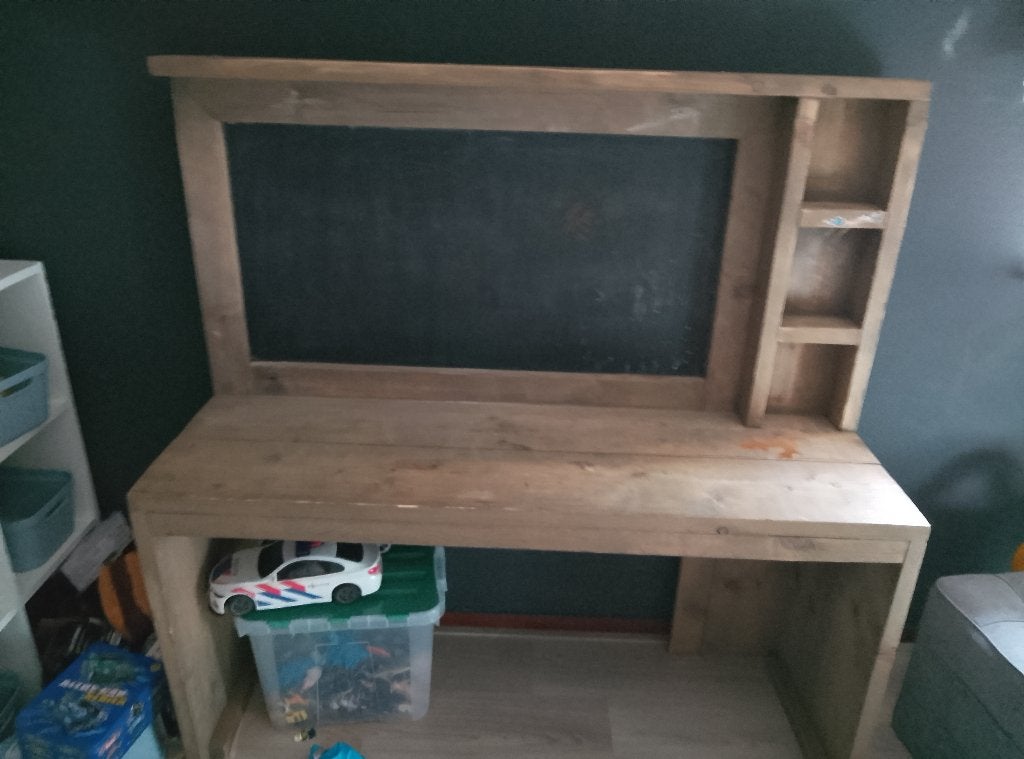 Krijtbord / bureau kids, Ophalen, Gebruikt