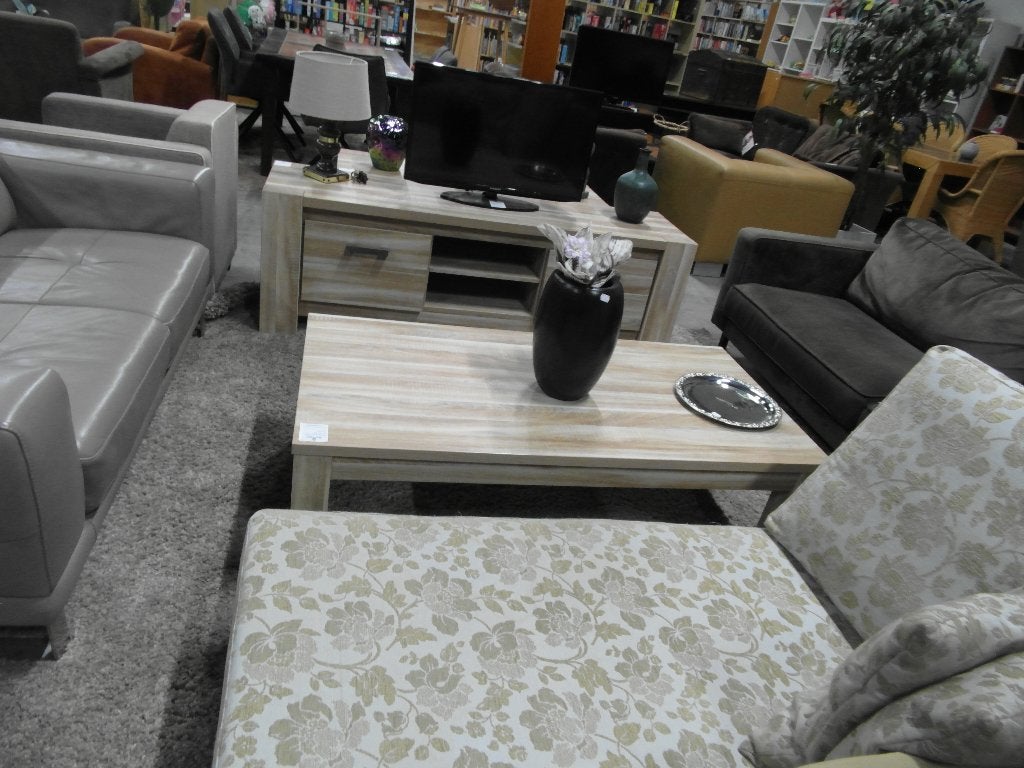Lichteiken salon tafel en TV kasten 2switchonline, Ophalen, Zo goed als nieuw, 4 tot 6 stoelen