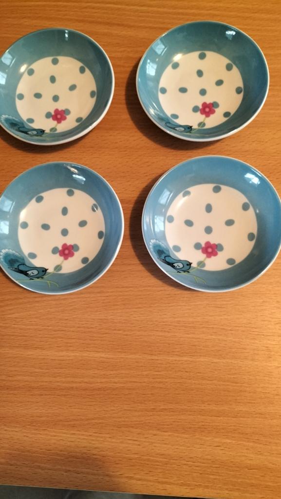 Folklore Bird servies  4 schaaltjes 10 cm doorsnee - Nieuw, Ophalen of Verzenden, Nieuw, Overige stijlen, Schaal of Schalen