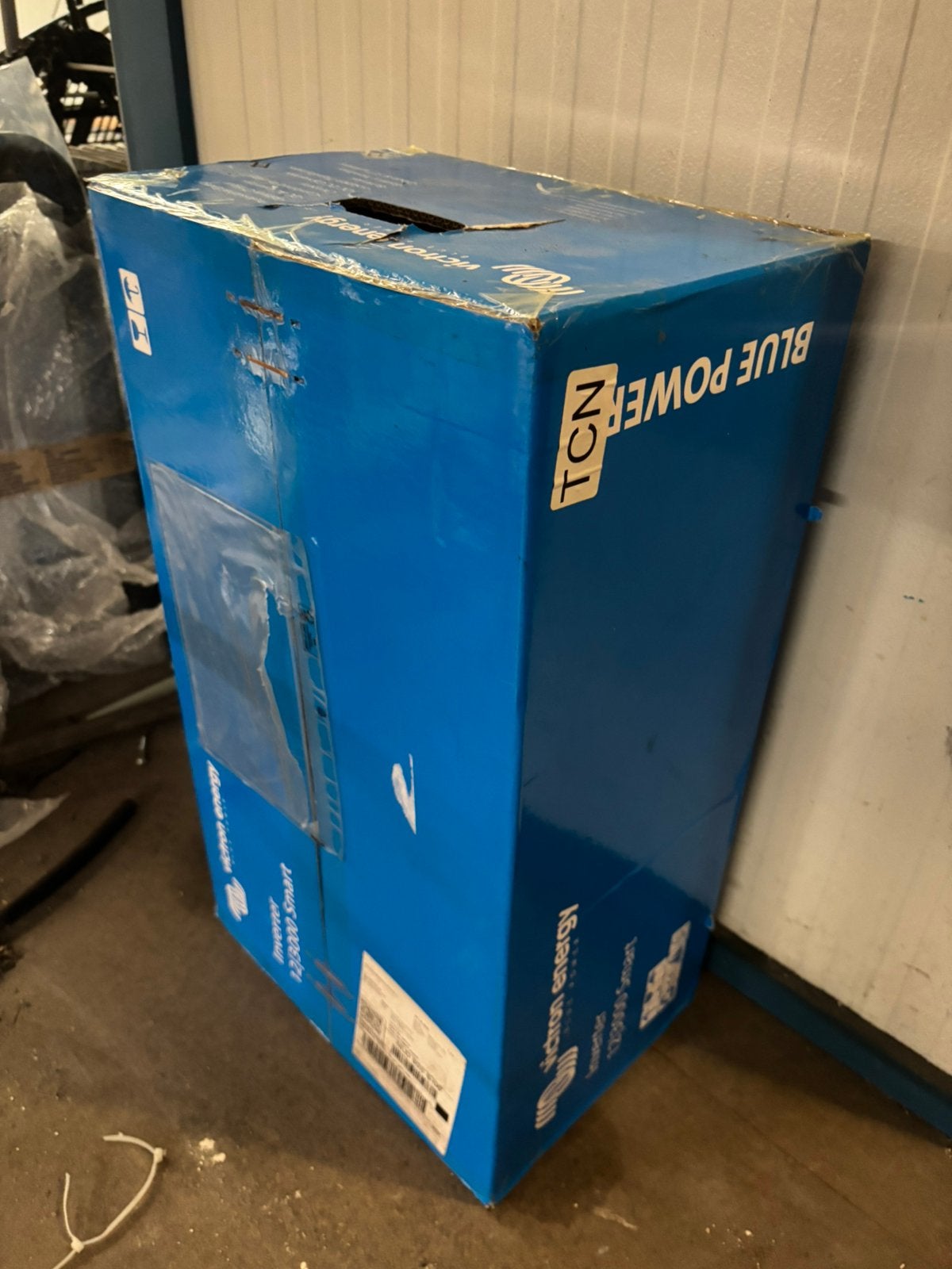 Blue Power Victron Energy 12/3000 Smart, Ophalen, Zo goed als nieuw, Omvormer