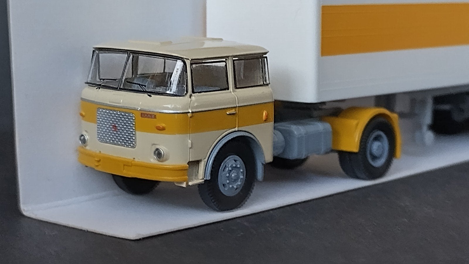 Skoda Liaz 706 Geel Wit 1:87 H0 Brekina Pol, Nieuw, Ophalen of Verzenden, Brekina, .