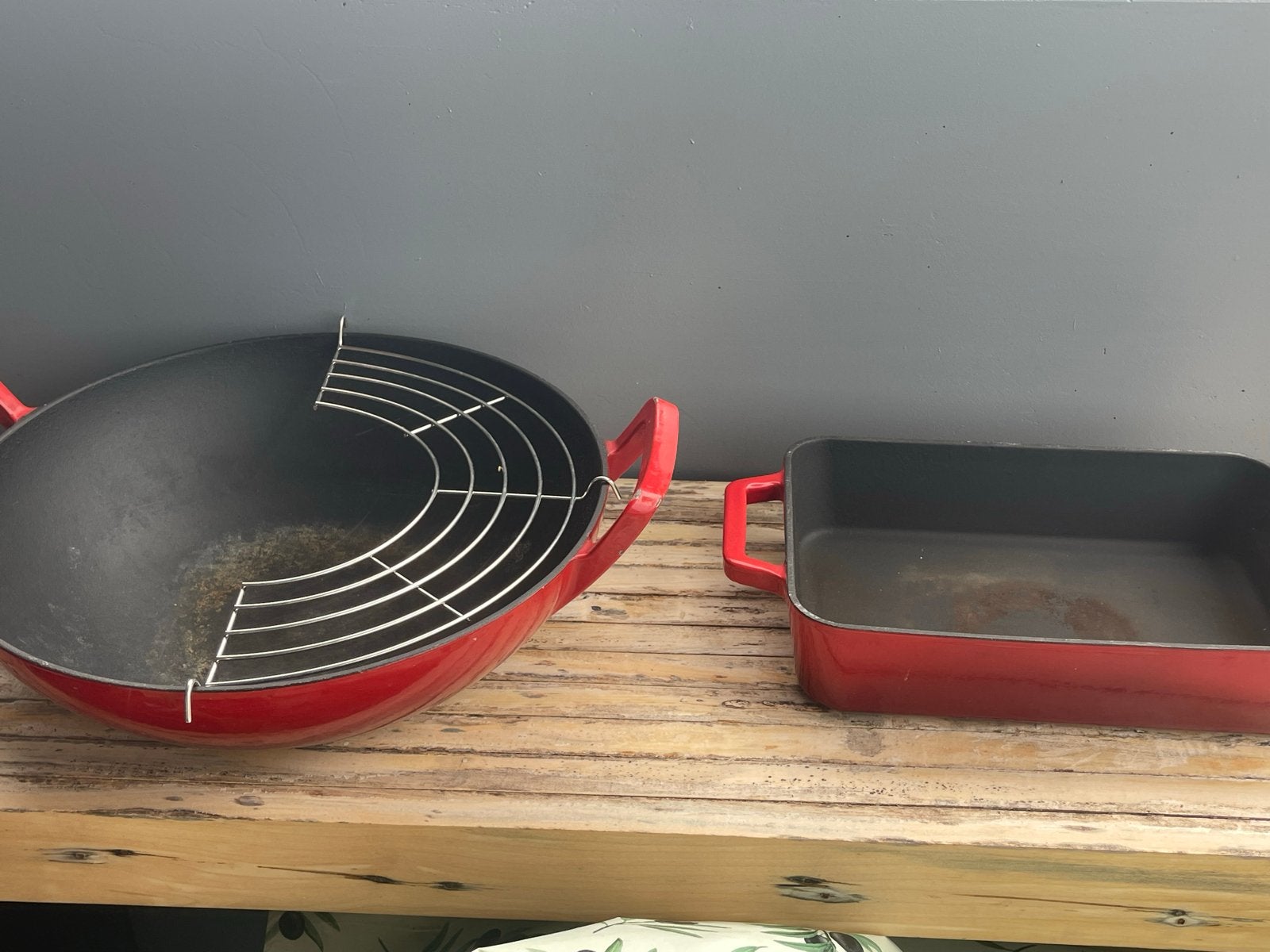 Wok en braadslede set - Rood gietijzer, Ophalen, Gebruikt, Gietijzer, Wok