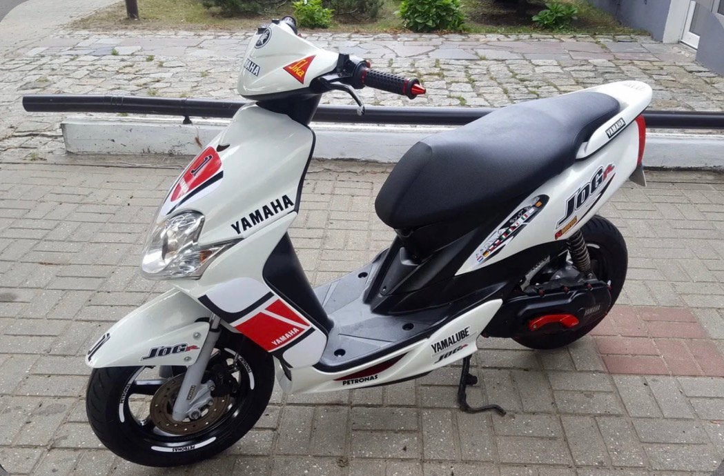 ️GEZOCHT️ yamaha jog 70cc 2t, piaggio zip 70cc 2t, Fietsen en Brommers, Brommeronderdelen | Scooters, Ophalen, Zo goed als nieuw
