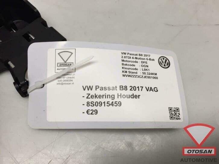 vw passat b8 2017 vag accupool zekering houder 8s0915459, Auto-onderdelen, Gebruikt, Volkswagen, Volkswagen AG, Berliner Ring 2
38440  Wolfsburg, DE