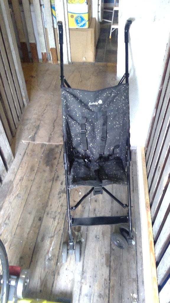 Nette opvouwbare buggy voor weinig, Ophalen, Zo goed als nieuw, Overige merken