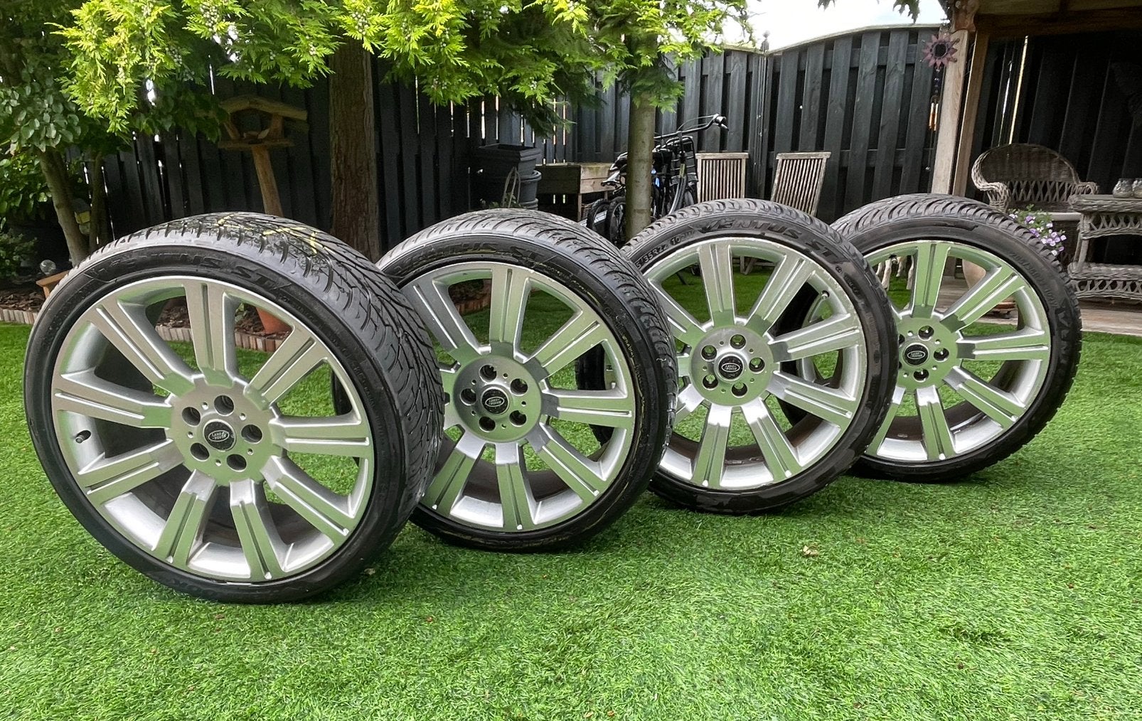Land Rover velgen - 22 inch - 9 spaaks - Hankook banden, Auto-onderdelen, Banden en Velgen, Ophalen, Overige, Gebruikt, Velg(en)