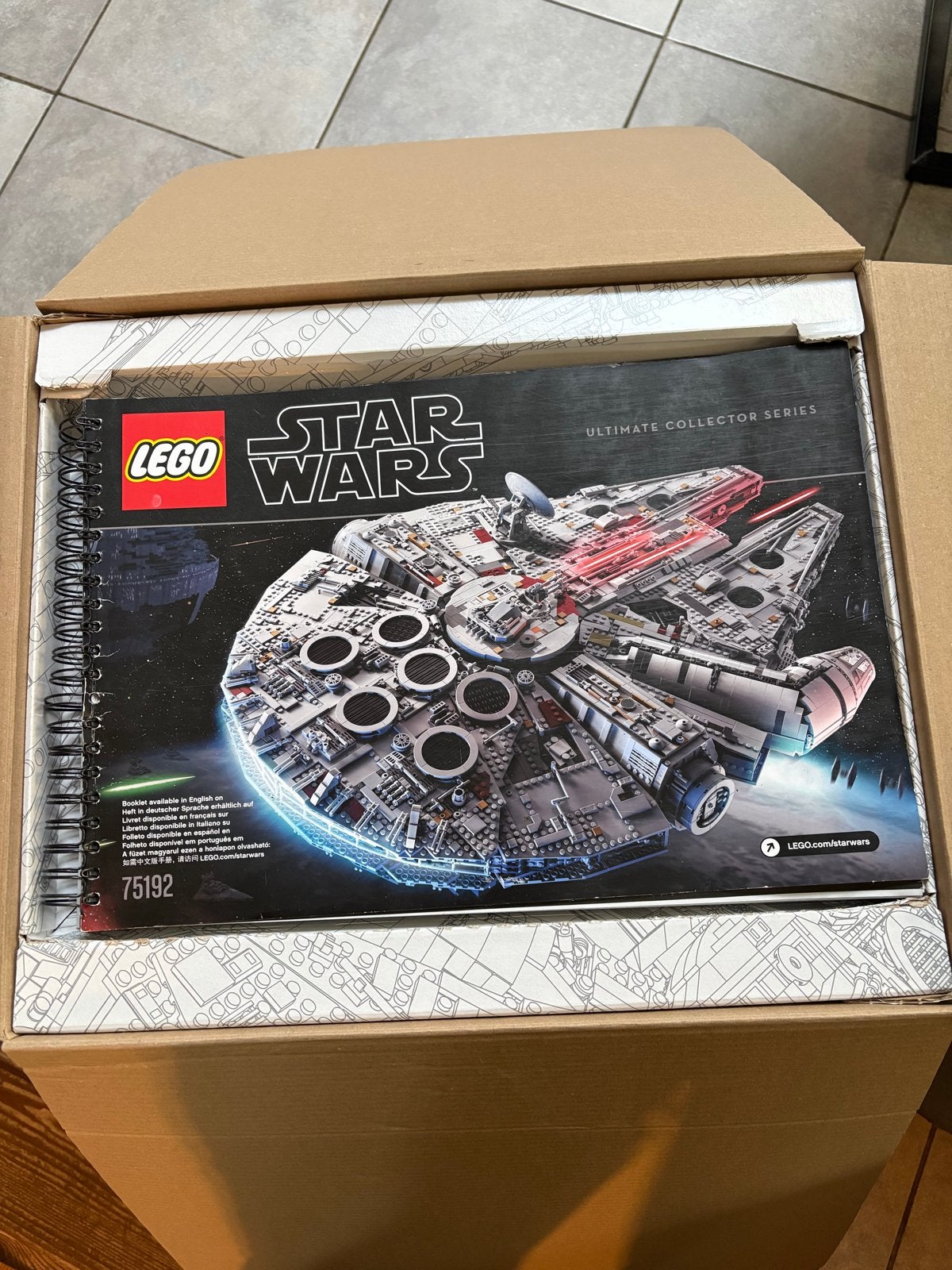 LEGO Star Wars Millennium Falcon UCS 75192, Ophalen of Verzenden, Zo goed als nieuw