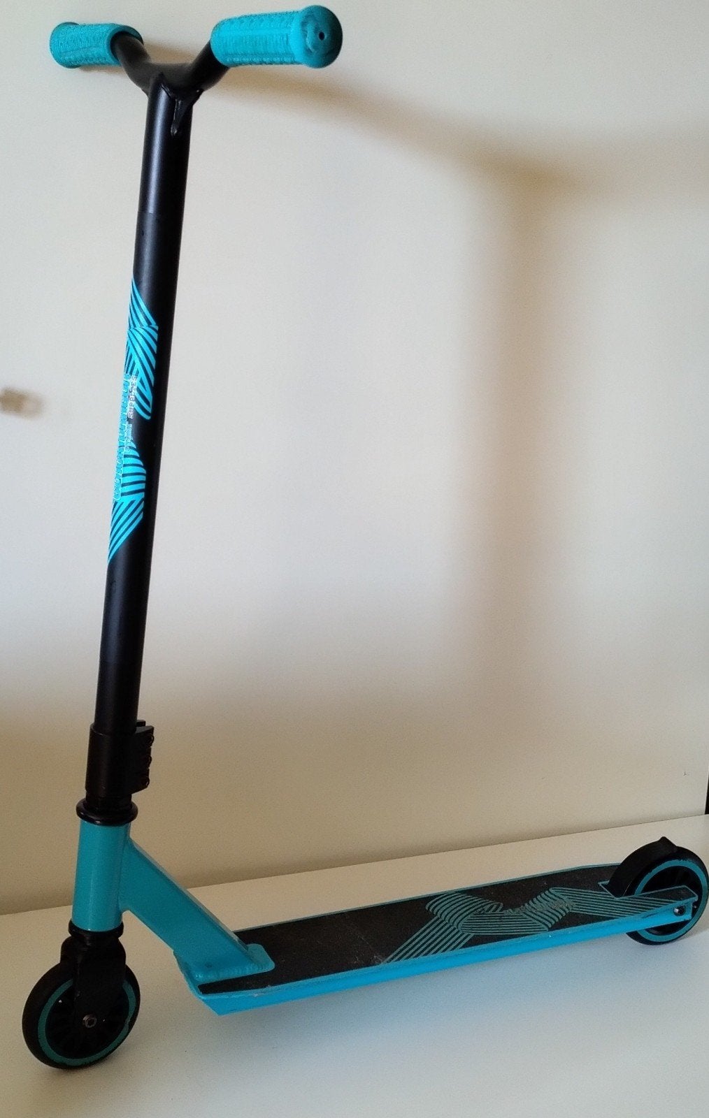 Black Dragon Stuntstep blauw zwart, Fietsen en Brommers, Steps, Ophalen, Gebruikt, Overige typen, Black dragon stunt step
