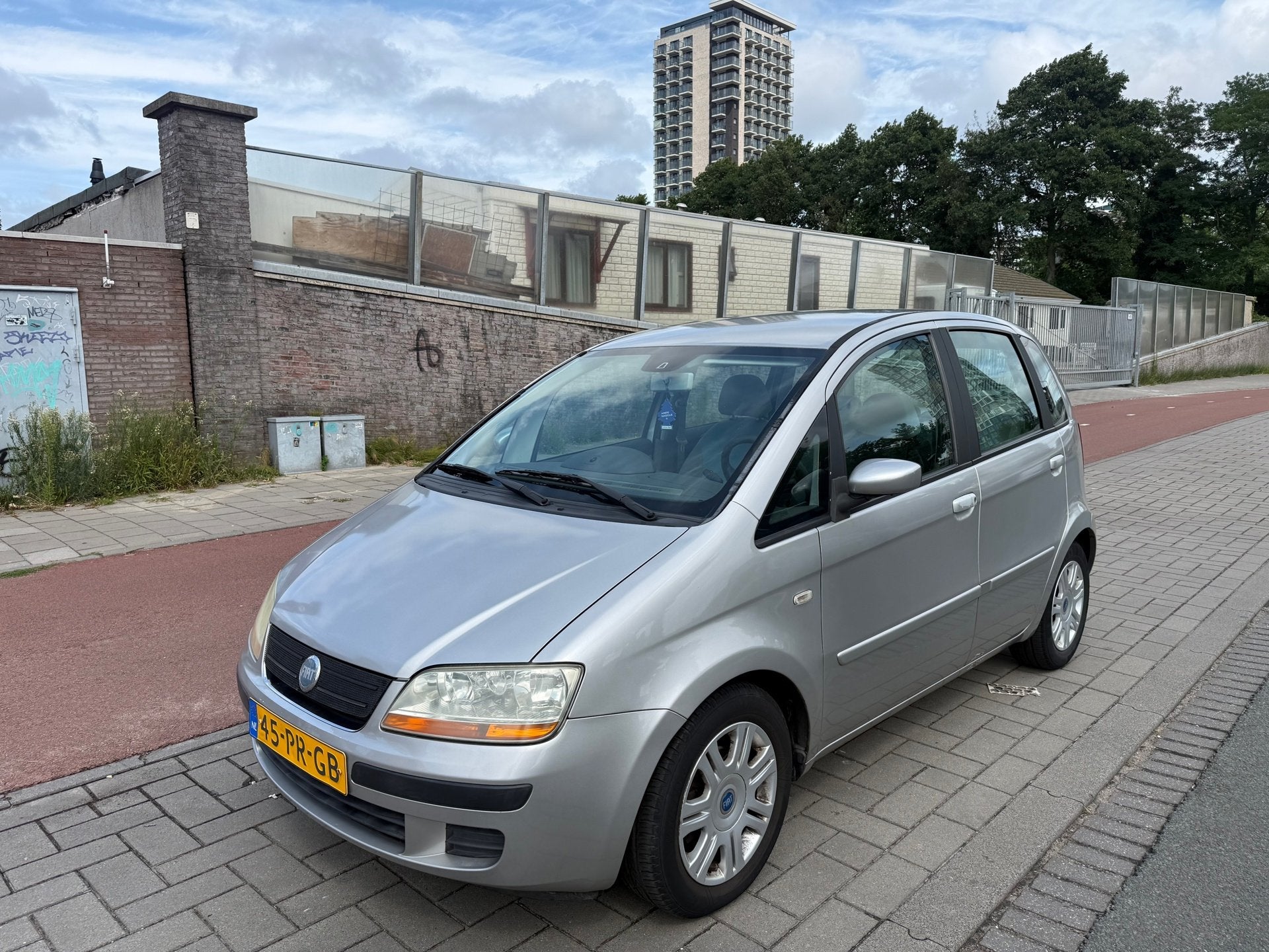 Fiat Idea 1.4-16V Dynamic Plus Automaat|Cruise| Clima|PDC |, Auto's, Stof, Gebruikt, Idea, 400 kg