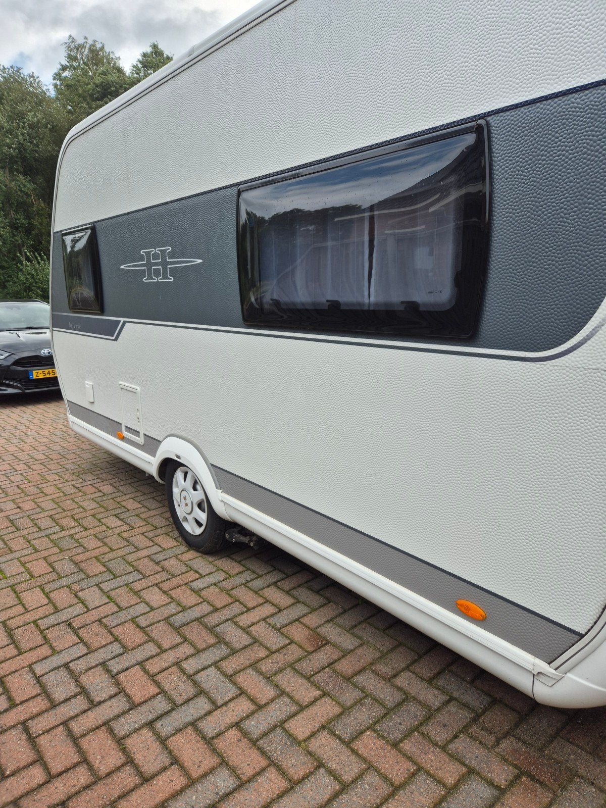 Hobby caravan met fietsenrek en mover, Caravans en Kamperen, Hobby, Dwarsbed, Particulier, 1250 - 1500 kg