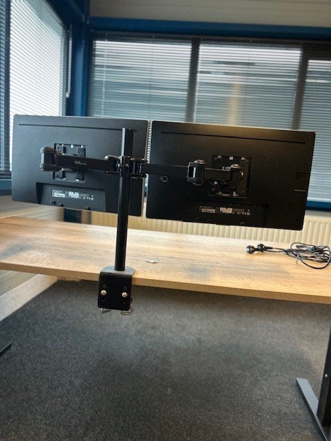 HP EliteDisplay E232 Dubbele Monitor op beugel, Ophalen, HDMI, IPS, Zo goed als nieuw