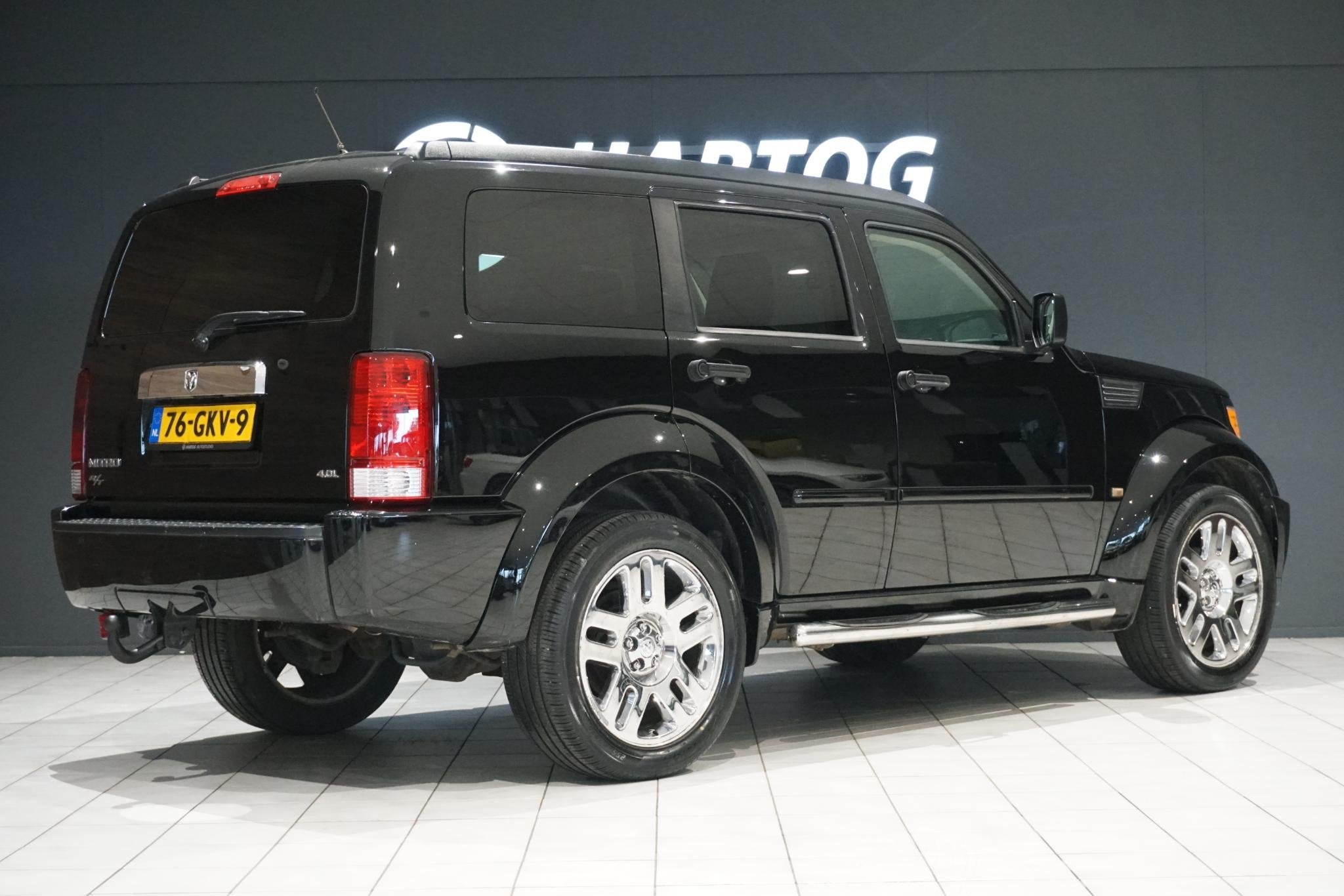 Dodge Nitro 4.0 V6 R/T 260PK 4WD + TREKHAAK / LEDER / STOELV, Auto's, Automaat, Stof, Gebruikt, 616 kg