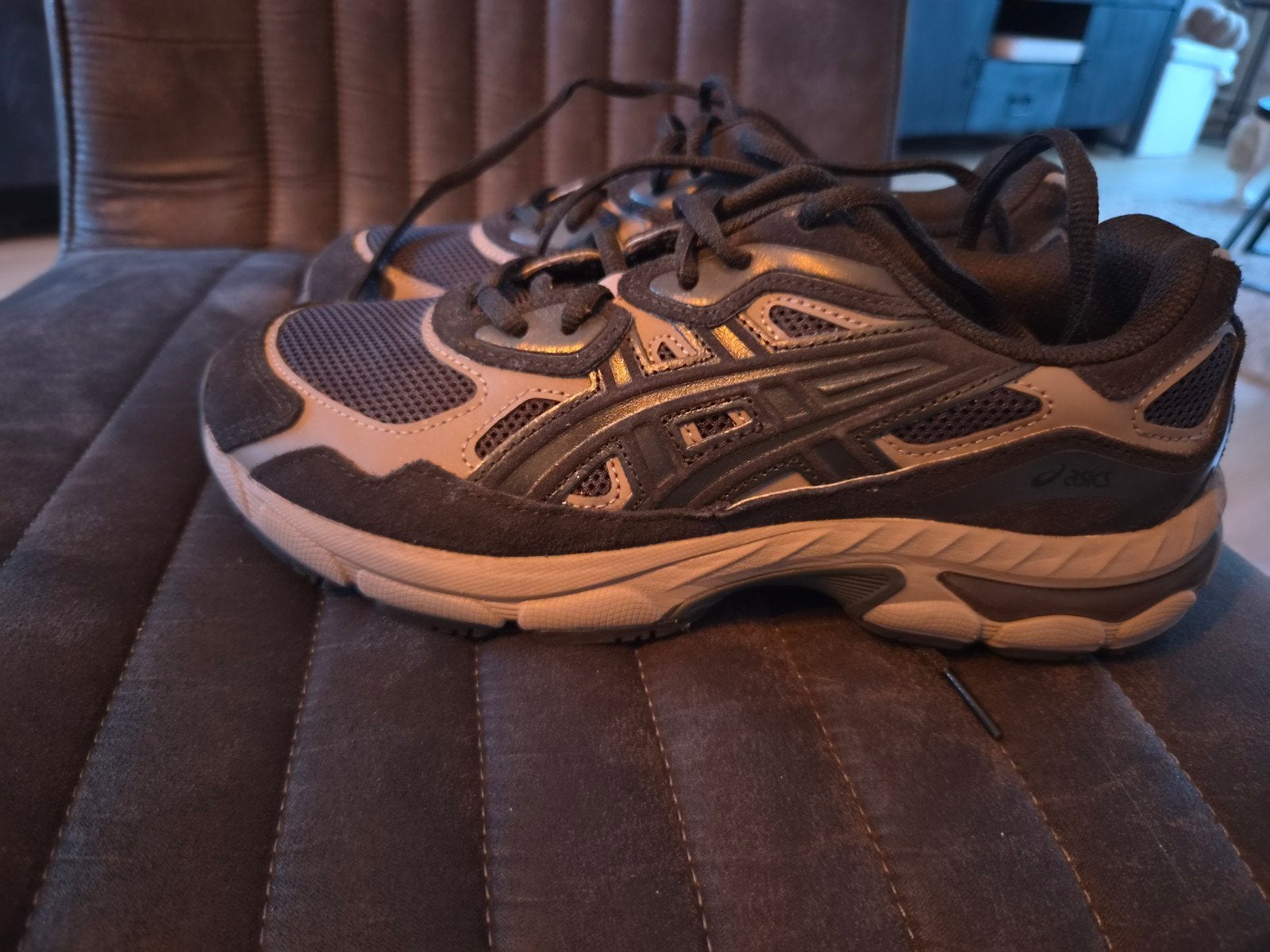 gel assics, Ophalen, Zo goed als nieuw, Sneakers of Gympen