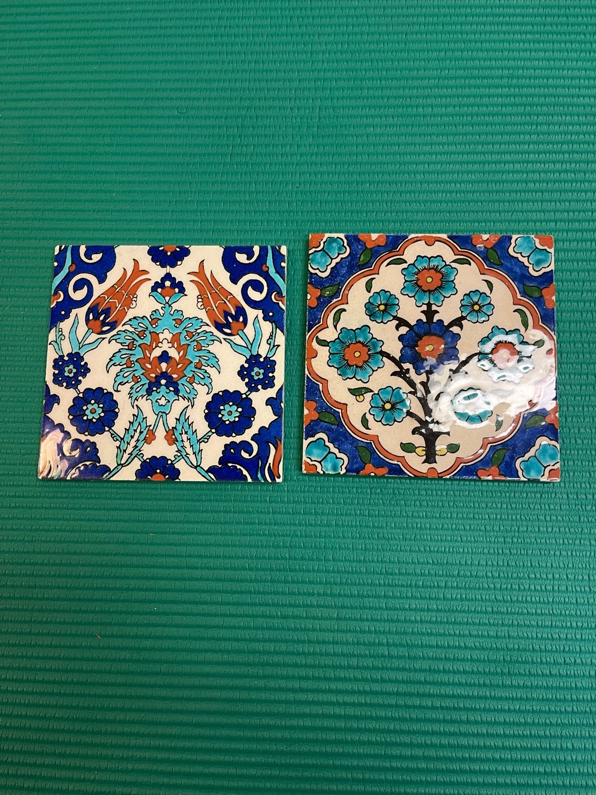 Set van 2 handgeschilderde Turkse tegels - Kütahya Altın Çin, Ophalen of Verzenden
