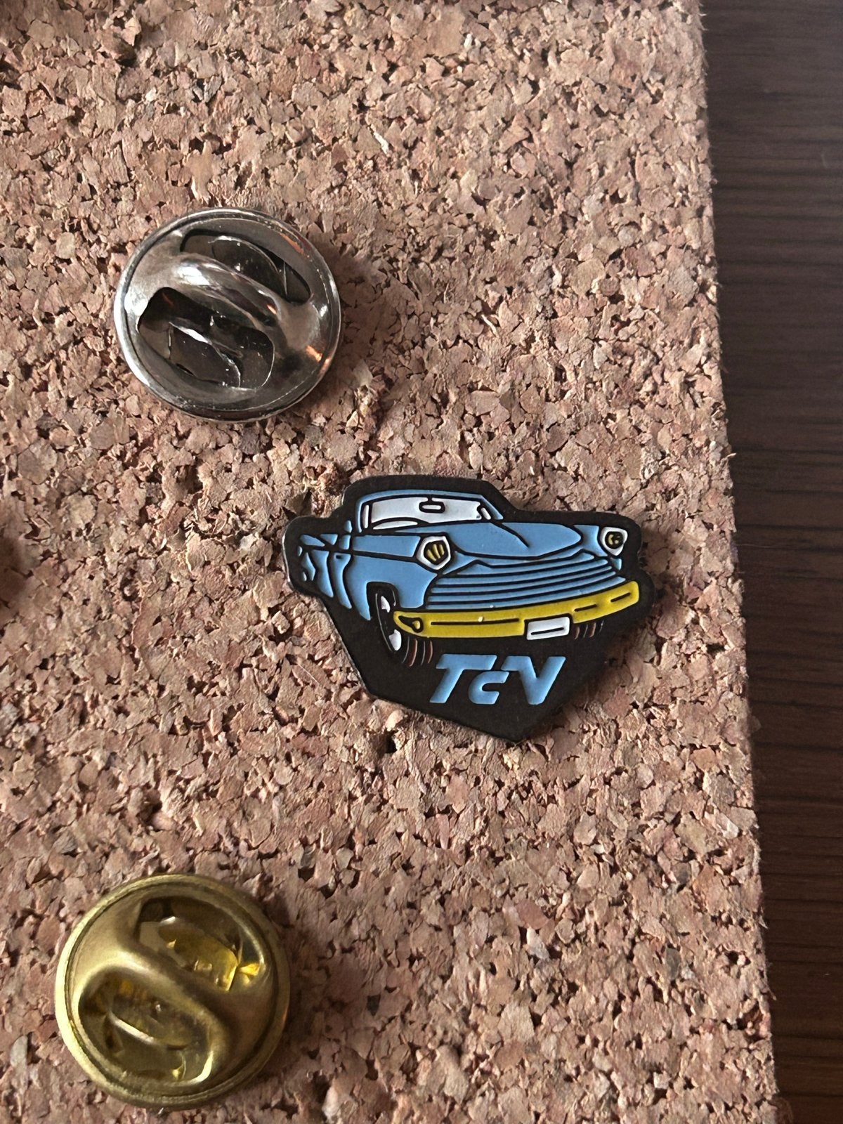 Vintage TGV Auto Pin - Blauwe Klassieke Wagen Speldje, Ophalen of Verzenden, Zo goed als nieuw, Transport, Speldje of Pin