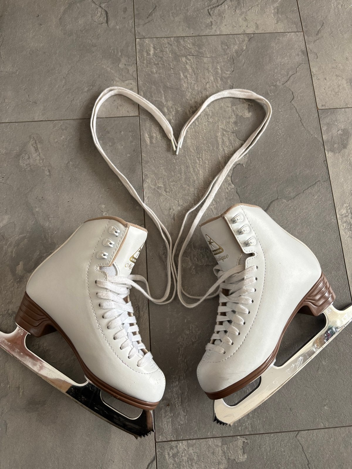 Jackson Mystique kunstschaatsen size 2.5, Sport en Fitness, Ophalen of Verzenden, Gebruikt, Kunstschaatsen, Overige merken